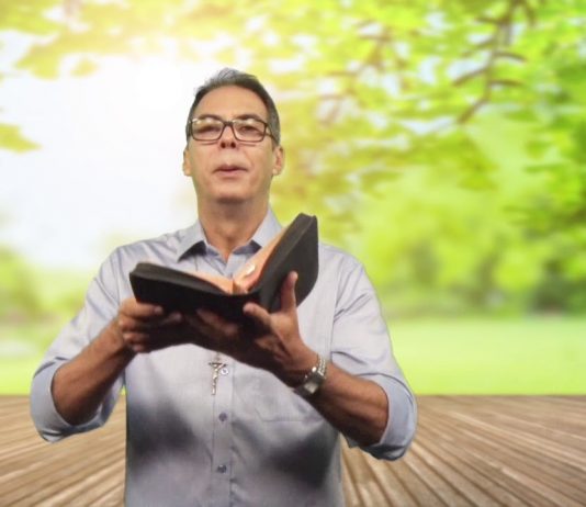 Oração da manhã com Pe. Paulo Fernandes – Agosto 2018