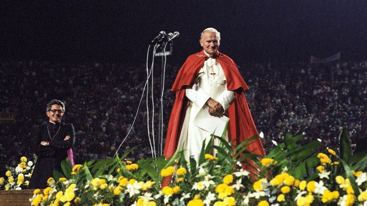 João Paulo II na viagem ao Brasil, em 1980