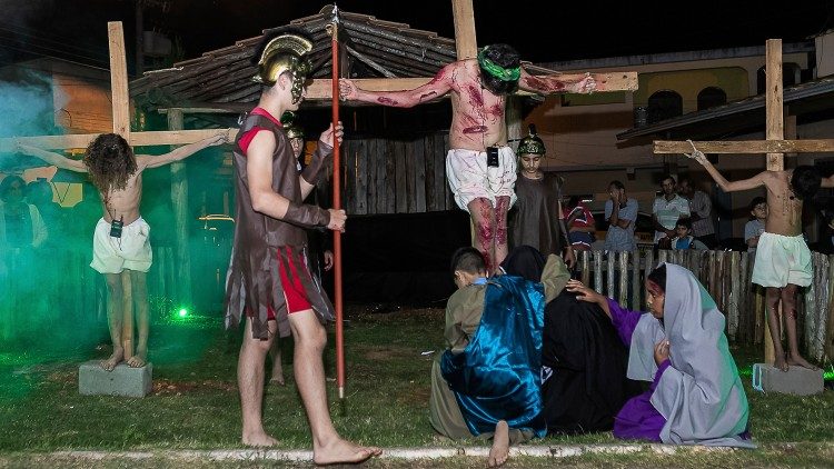 Representação da Paixão de Cristo no Colégio Sagrado Coração de Jesus 