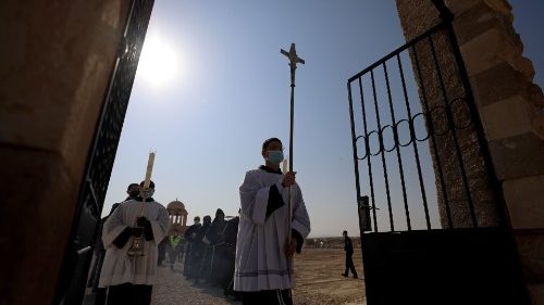 Em visita oficial à Jordânia, Patriarca Pizzaballa preside Missa na Igreja do Batismo