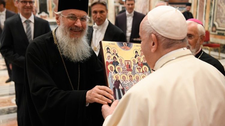 O Papa na audiência com os membros do Grupo de Trabalho Misto Ortodoxo-Católico Santo Irineu