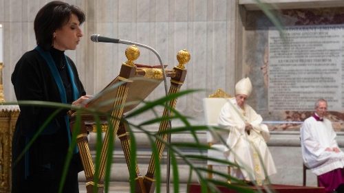 O Papa: os ministérios do Leitorado e Acolitado abertos às mulheres