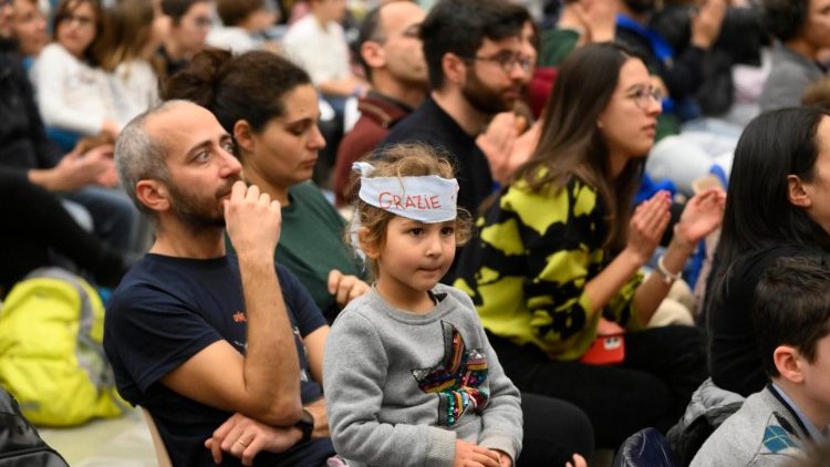 Participantes do encontro na Sala Paulo VI