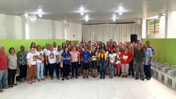 Dom Félix faz Visita Pastoral à Paróquia de Galileia
