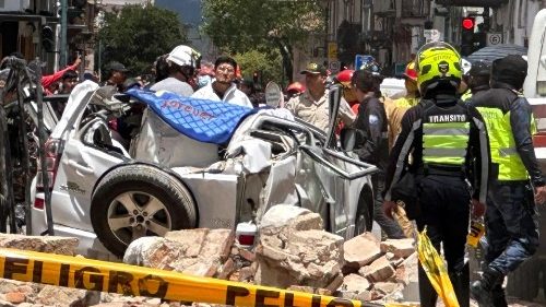 Papa expressa sua proximidade ao povo do Equador após terremoto