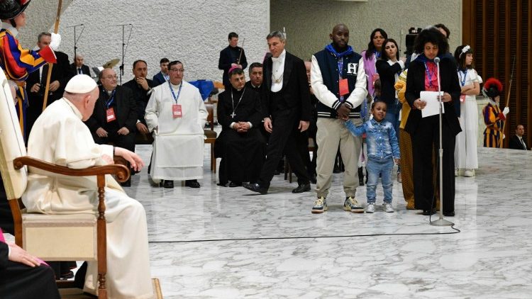 Encontro na Sala Paulo VI