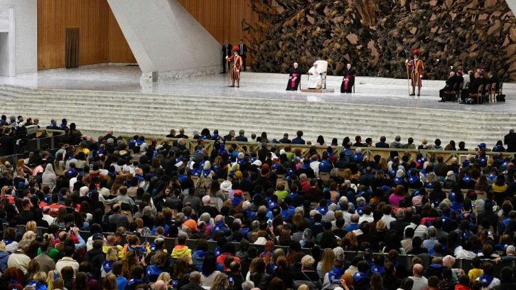 Encontro na Sala Paulo VI