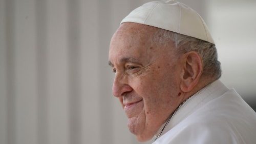 Francisco: por meus dez anos como Papa, quero a paz como presente