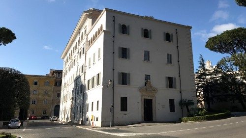 Museus Vaticanos, aberto e logo após adiado processo a danificadores do Laocoon