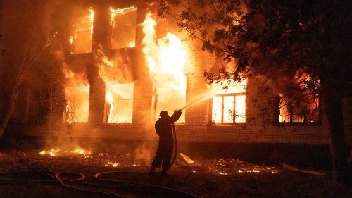Ucrânia: 1.554 estruturas médicas danificadas ou destruídas desde o início da guerra
