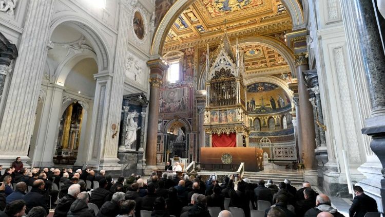 Encontro na Basílica de São João