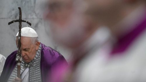 Papa: os exercícios espirituais não são férias, mas tempo de renascimento