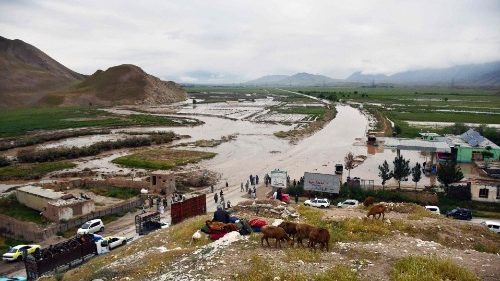 Afeganistão: Unicef, enchente devastadora já deixou 240 mortos, incluindo 51 crianças