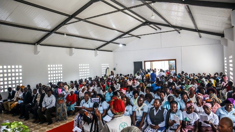 Milhares de fiéis participam na inauguração da igreja Beato Isidoro Bakanja