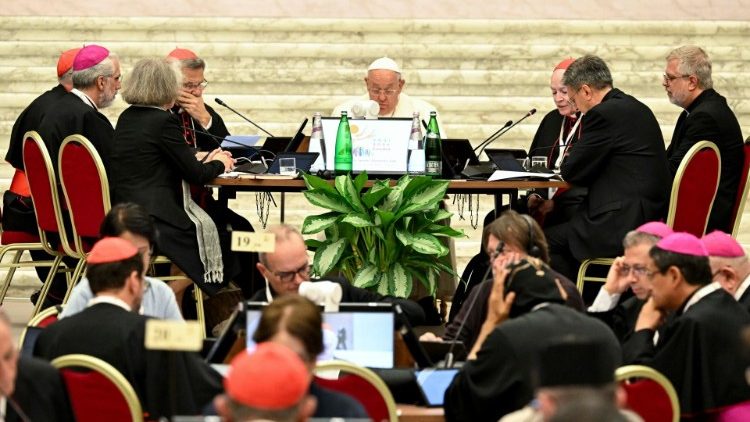 O Papa durante a Primeira Congregação Geral do Sínodo sobre a Sinodalidade