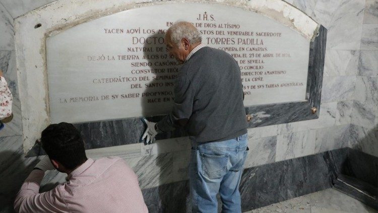 O túmulo do novo Beato em Sevilha