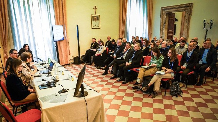 A sessão de abertura da Conferência sobre a Proteção das Igrejas da Europa