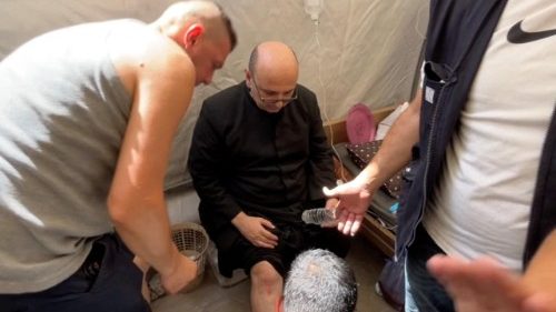 Ataque contra paróquia em Gaza, padre Romanelli ferido