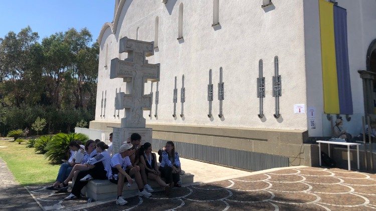 Jovens ucranianos em Roma