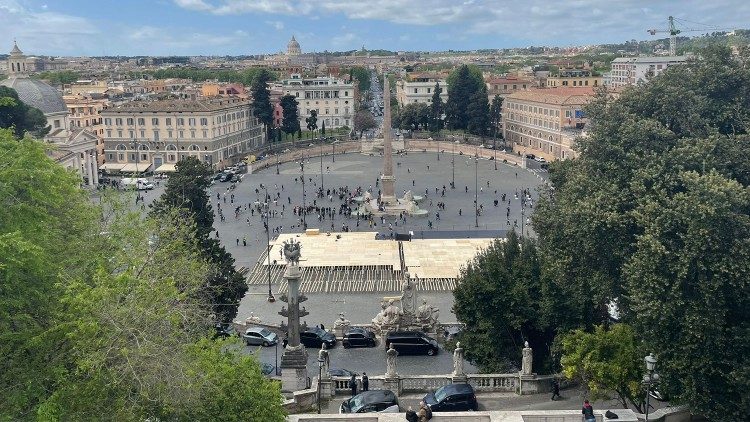 O obelisco na Piazza del Popolo