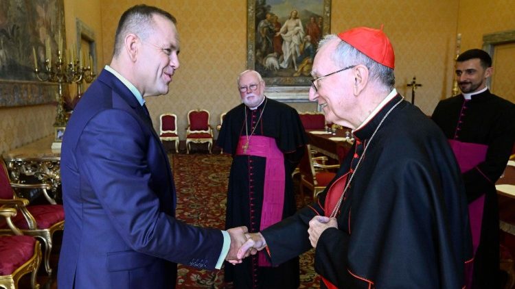 O encontro do presidente da Polônia na Secretaria de Estado do Vaticano