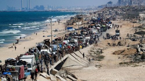 Assalto final à cidade de Gaza: mais de 100 vítimas, centenas de milhares de civis em fuga