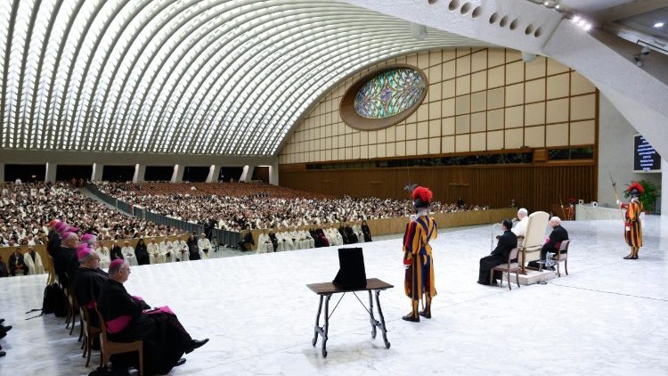 Leão XIV durante o encontro com os participantes do Jubileu da Ordem Equestre do Santo Sepulcro