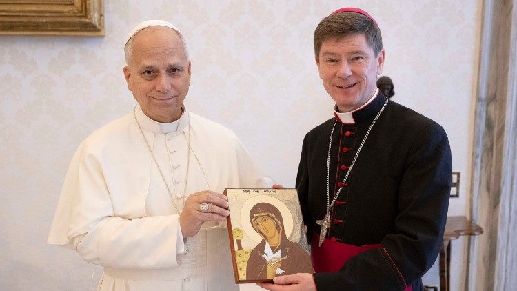 Bispo Vitalii Kryvytskyi com o Papa Bispo Vitalii Kryvytskyi com o Papa