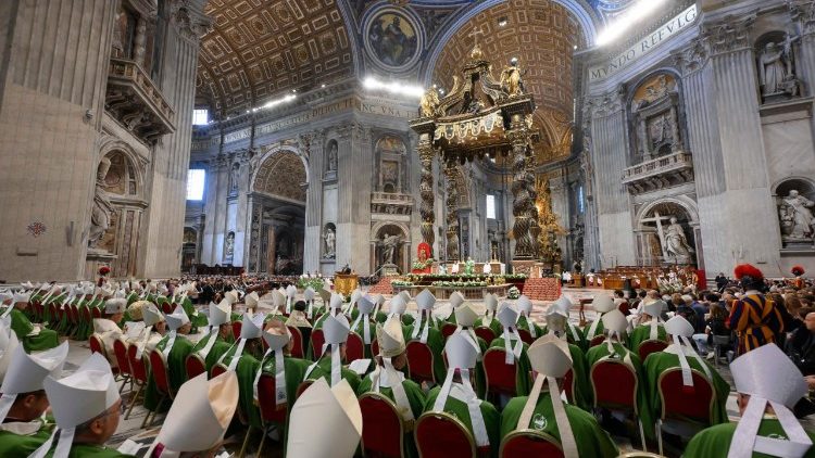 Missa na Basílica Vaticana para os participantes das equipes sinodais