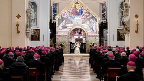 O Papa aos bispos italianos: sejam profetas da paz num tempo marcado por fraturas