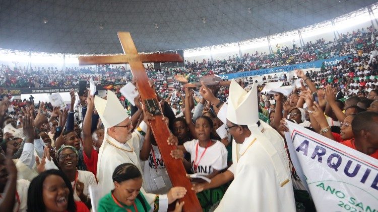 Arquidiocese da Beira recebe a Cruz da IV JNJ que terá lugar em 2028