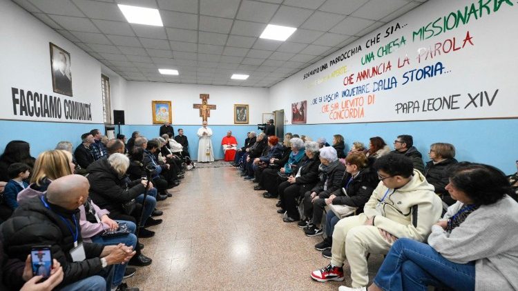 Com os idosos e os doentes da comunidade